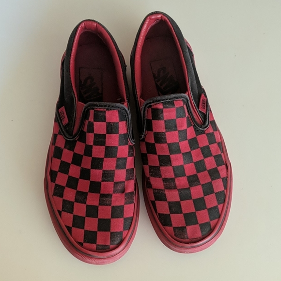 vans red black checkered
